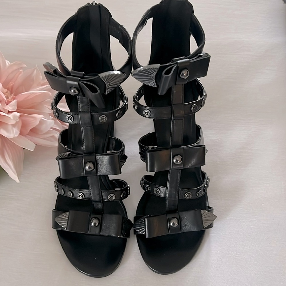Nine West Giovanna Strappy Leather Block Heel Sandal NWB Sz 8